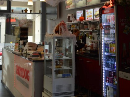 照片: HotDog Station